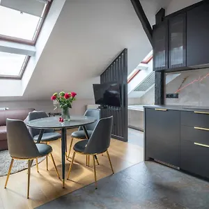Apartment Dluga 27